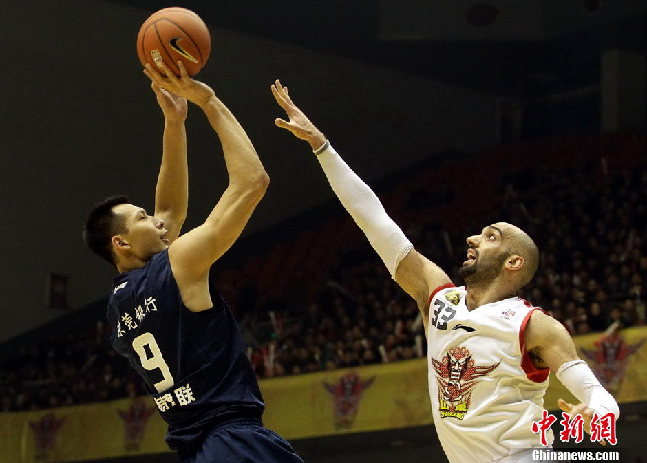 着坚实的防 着坚实的防