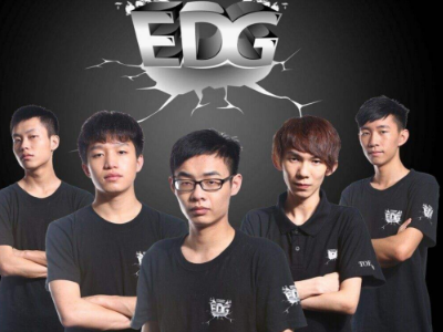 一位年轻球 一位年轻球