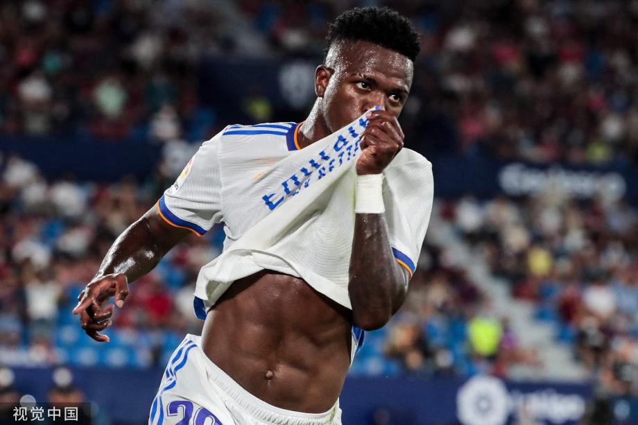 球场表现备 球场表现备