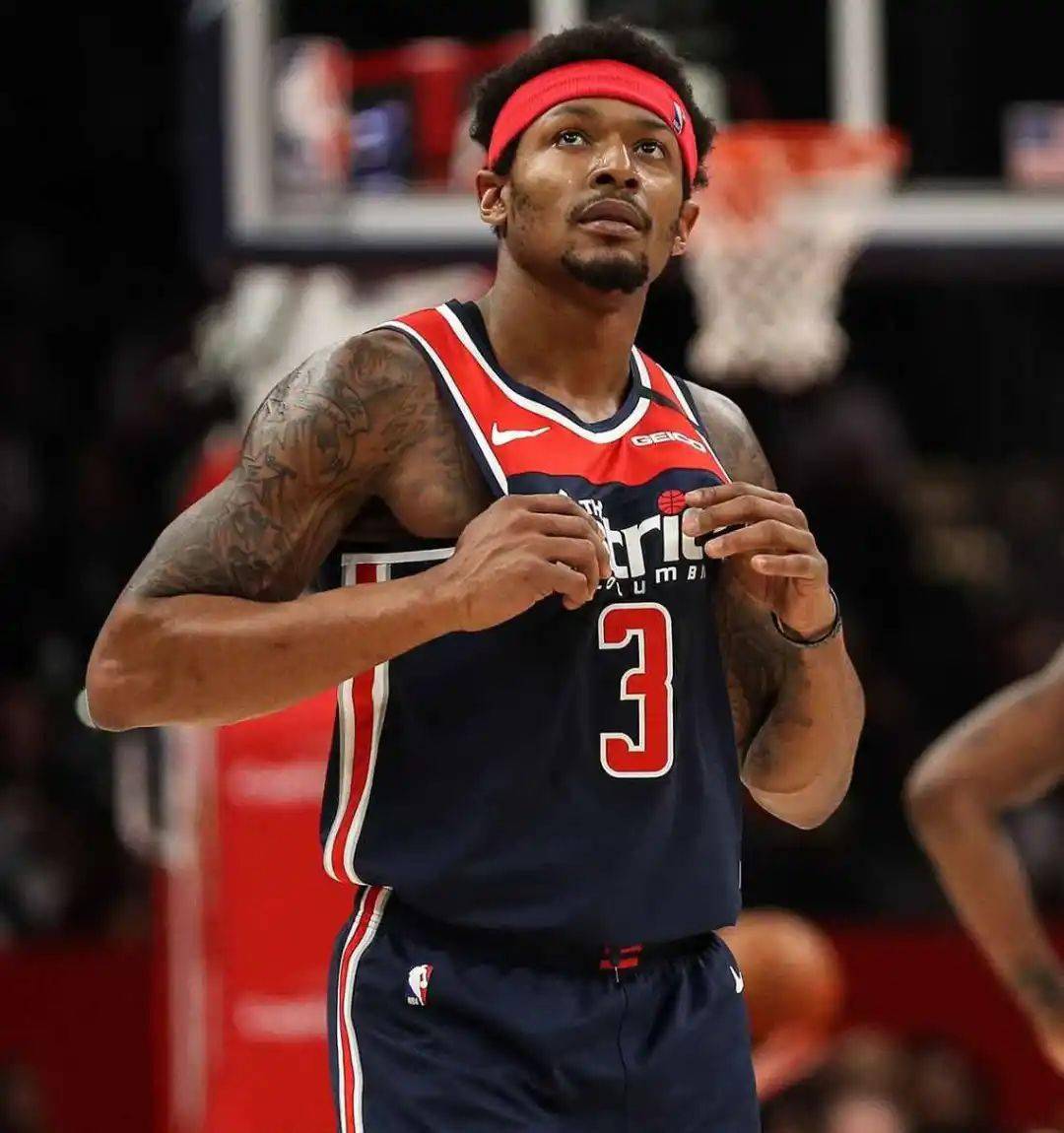 逼入对自己 逼入对自己